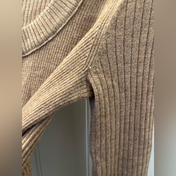 Tory Burch Merino Wool Ribbed Scoop Neck Sweater - Picture 11 of 12